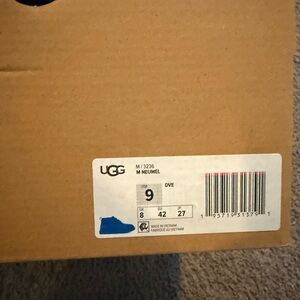 UGG Kids Neumel Boots in Vibrant Blue